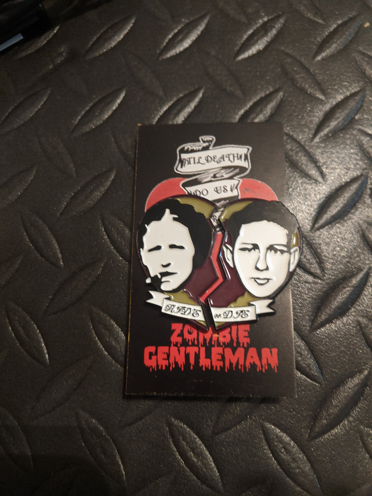 Til Death Do Us Part - Bonnie & Clyde Split Enamel Pin Set "Ride or Die"